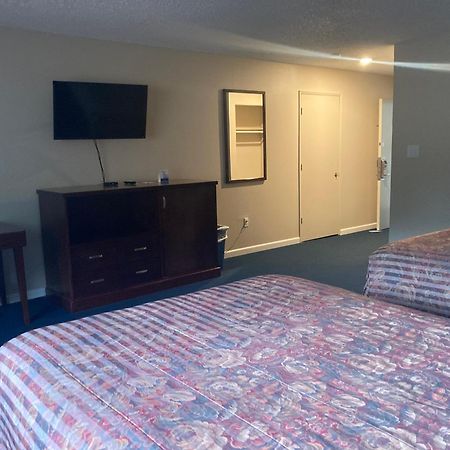 Travelodge By Wyndham Canyonville Exterior photo